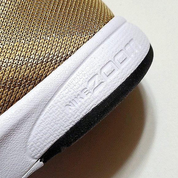 Nike Zoom Kobe icon Jacquard Metallic Gold Size 11 - Picture 7 of 16